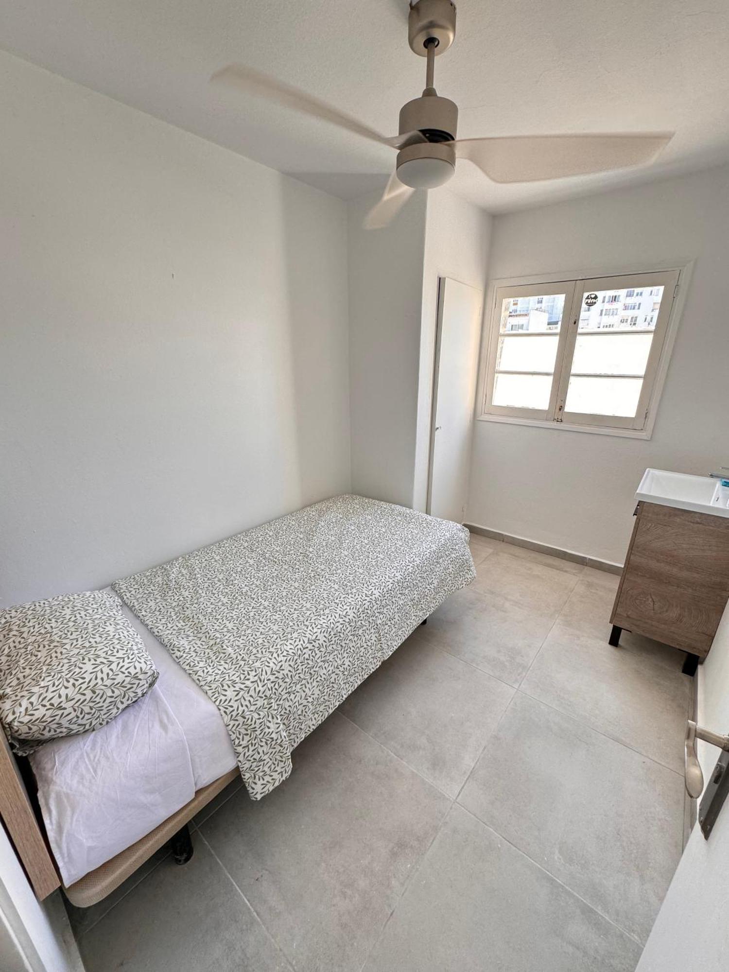 Hostal Cisne Hotel San Antonio  Ngoại thất bức ảnh